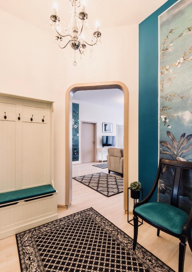 Monarchia Apartman Grand Mosonmagyaróvár Exterior foto